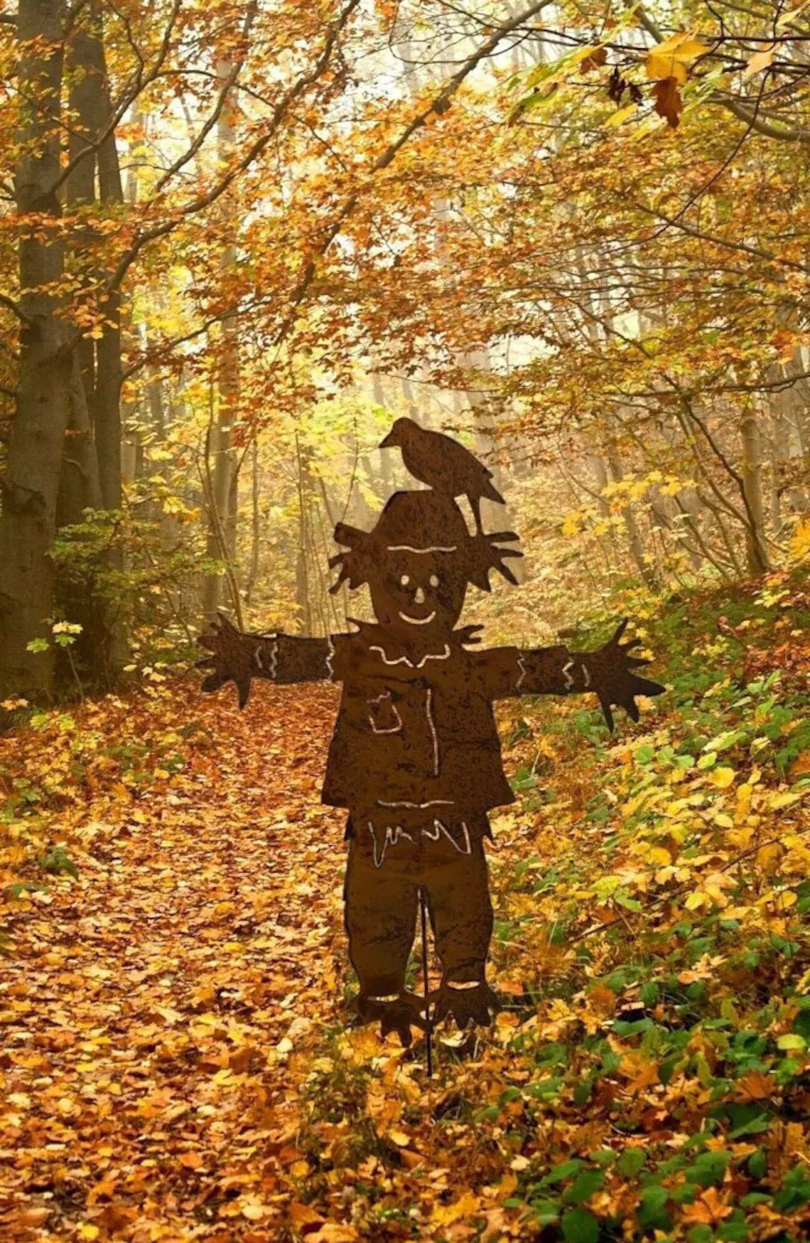 Halloween Fall Metal Scarecrow Sculpture 👻